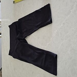 Lululemon Capri Size 8
